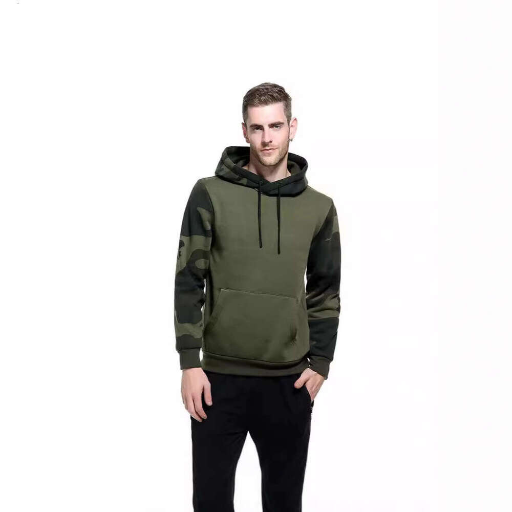 Sweatshirt men, autumn and winter color blocked top, American retro trend camouflage hooded sweatshirt for men