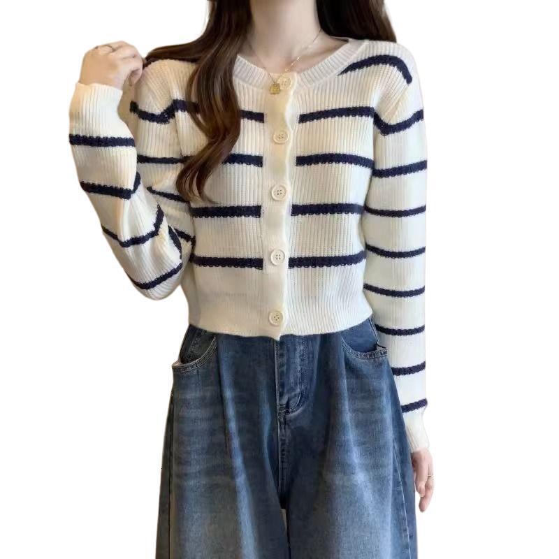 New Women's Short Striped Sweater Jacket Autumn Collection New Loose Jacket with Designer Small Knitted Cardigan Trendy Sweater