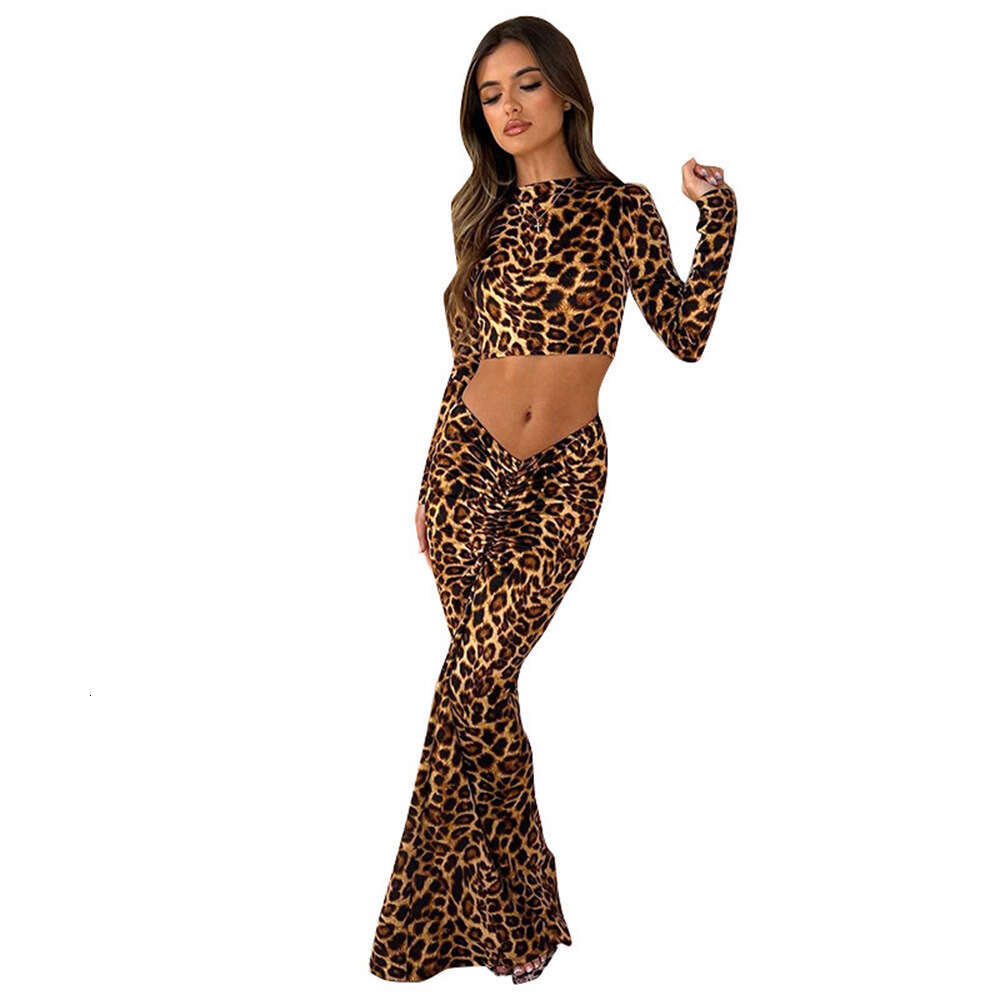 Women's 2024 autumn/winter round neck long sleeved crop top pleated waist bag half skirt two-piece set
