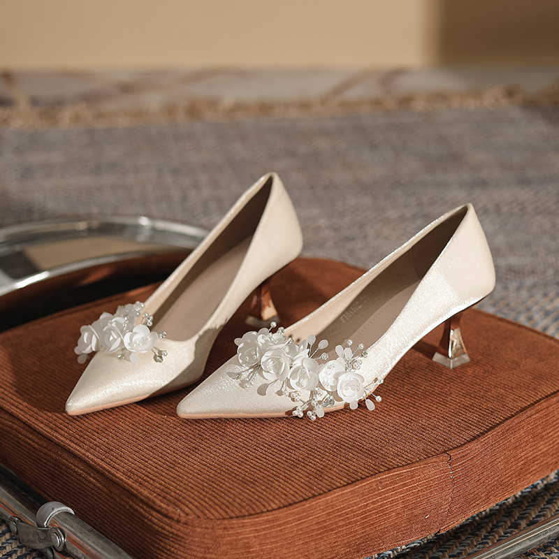 Elegant and Sexy Womens High Heels Single Shoes White Wedding Banquet Design Minimalist 6CM3CM