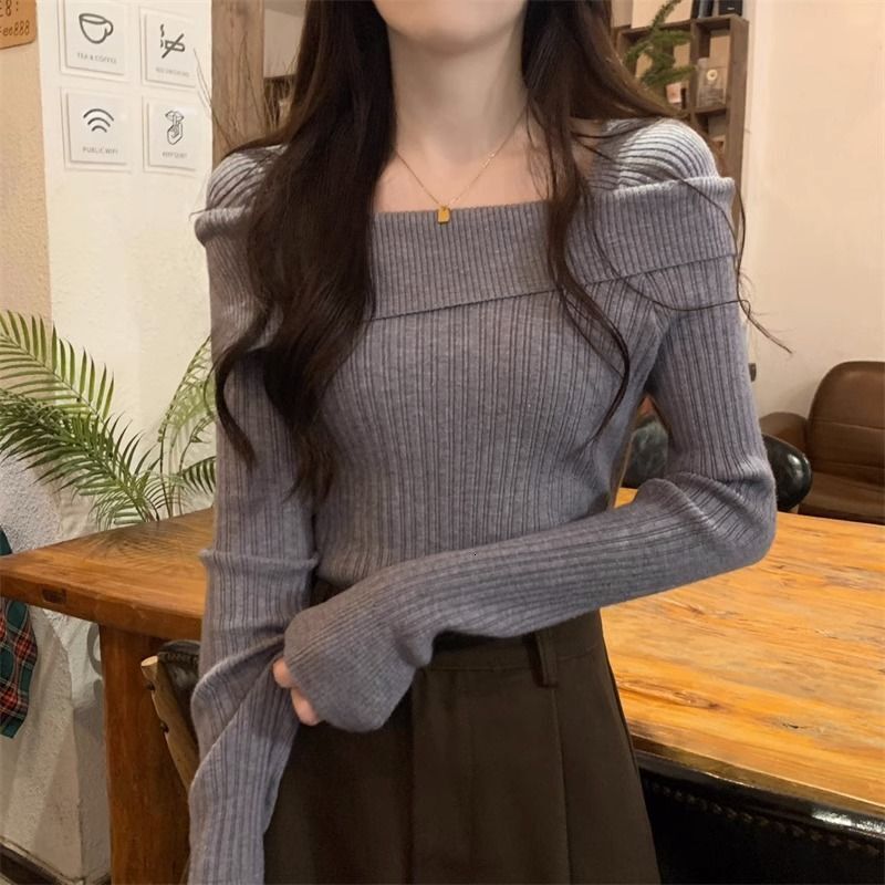 New high-end niche design lapel, single shoulder, autumn and winter women's slim fit versatile knitted sweater, new spicy designer girl's to