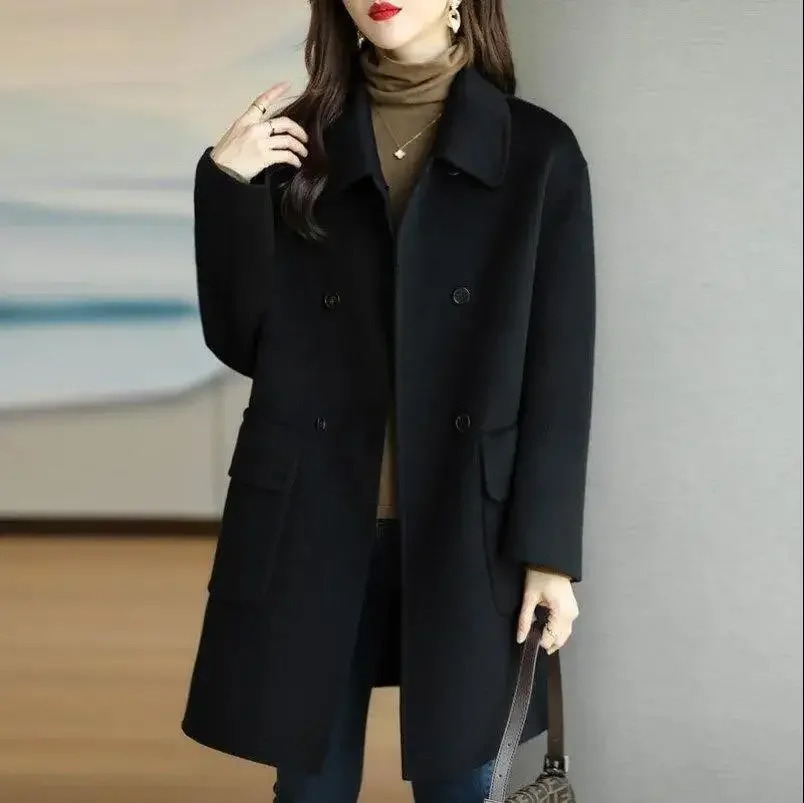 Thickened Woolen Coat For Women Autumn Winter Style AgeDefying Korean Version Warm MediumLength Loose Short Person Jacket 241121