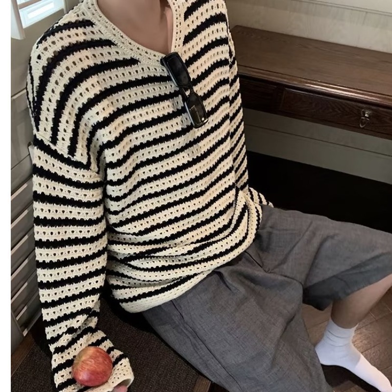 Autumn new lazy style round neck pullover long sleeved knitted men's striped hollow out handsome sweater bottom designer trendy hoodie