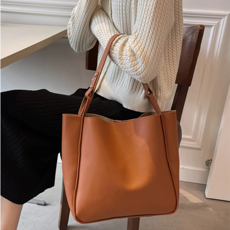 2024 New Women Large Capacity Female's Leather Handbags Famous Brand Shoulder Shopping And Travel Bags