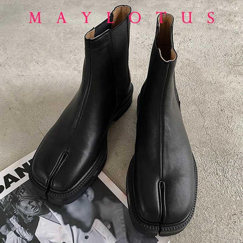 Boots Mens black ankle boots for autumn and winter Tabi split toe boots for outdoor comfort high-end mens casual shoes with classic design Q241130