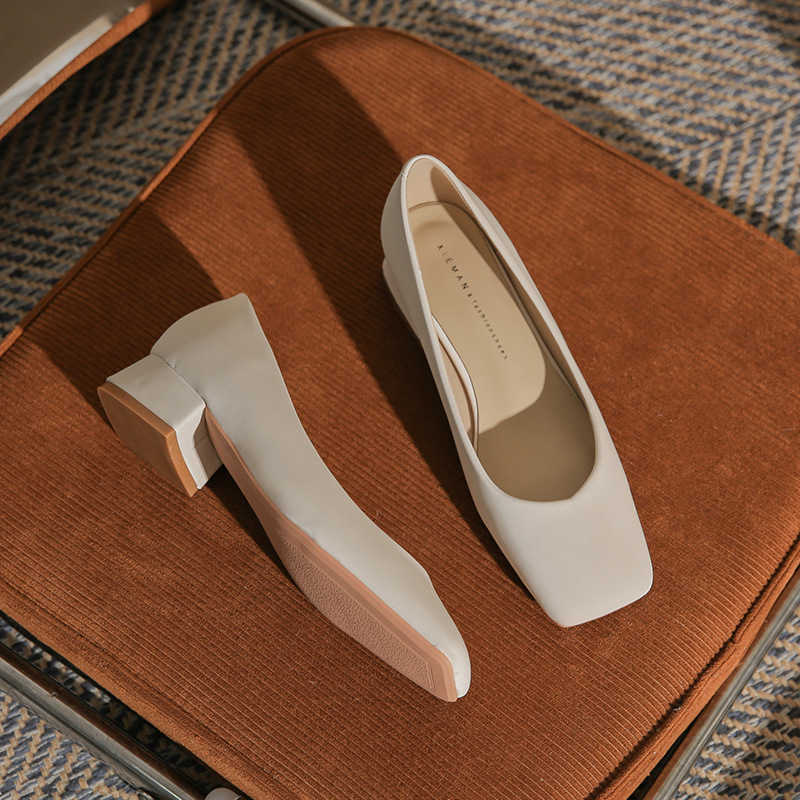 famous square toe womens shoes thick heel high heels simple temperament womens shoes mid heel work shoes