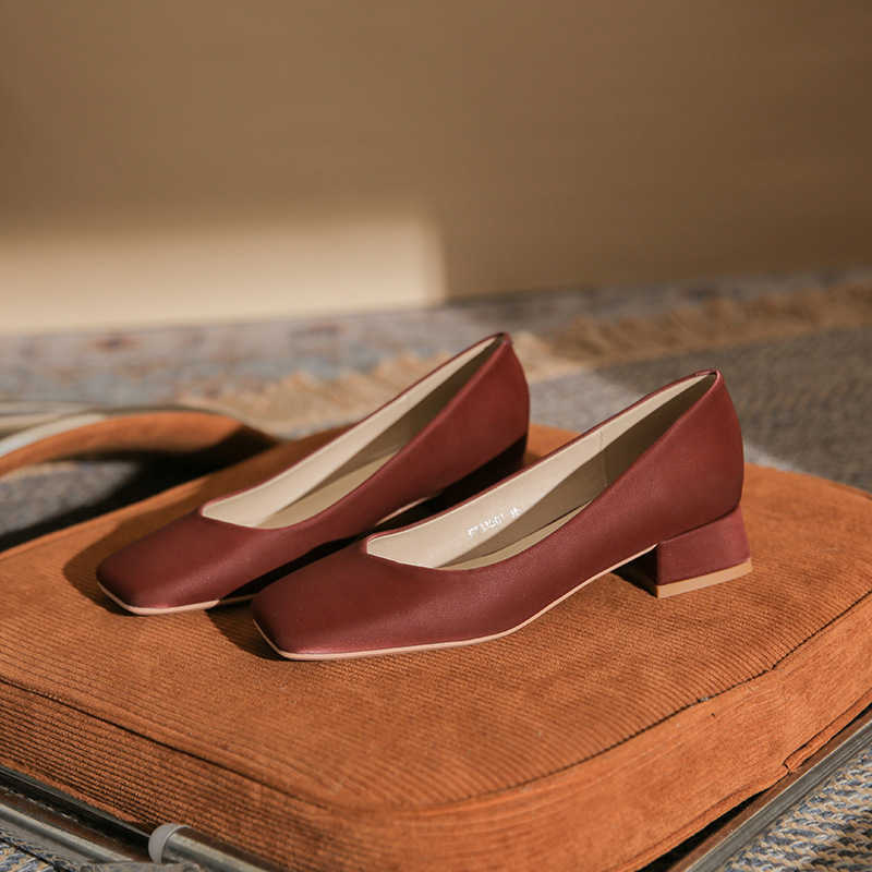 famous square toe womens shoes thick heel high heels simple temperament womens shoes mid heel work shoes
