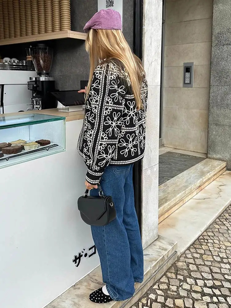 Vintage Print Round Neck Cropped Cotton Coat Elegant Full Lantern Sleeves Short Jackets Fall Winter Lady Chic Streetwear 241120