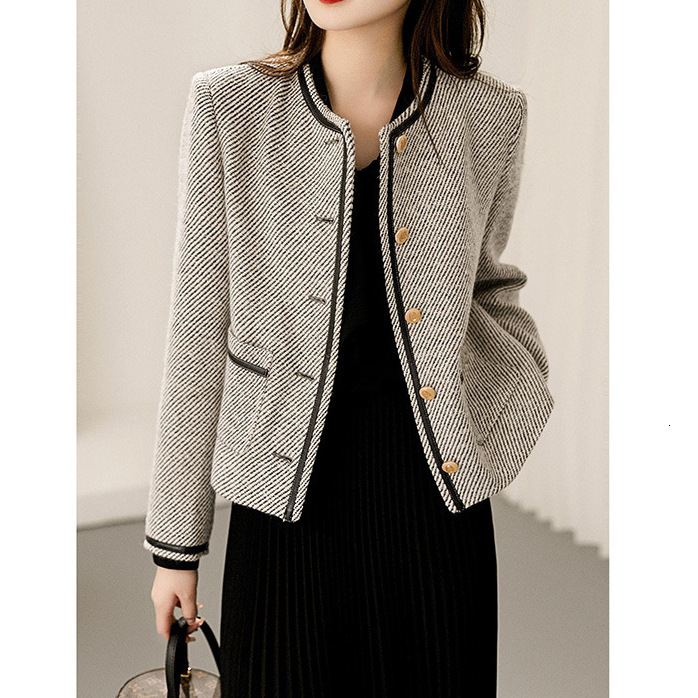 Wool Tweed Small Fragrant Coat 2024 New Women's Clothing Short, Top Spring And Autumn Light Style