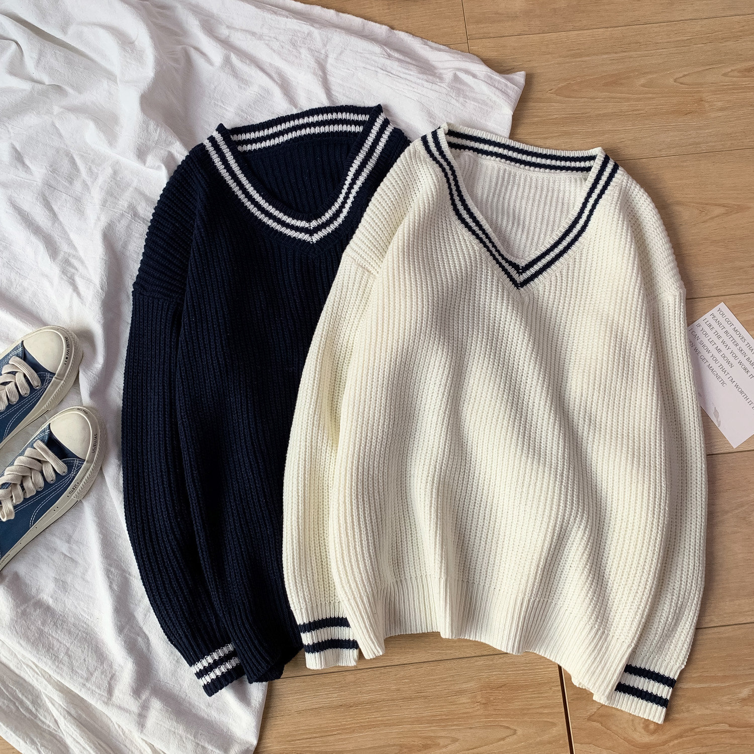 Autumn and winter new men's Insv collar loose lazy fashionable multifunctional BF style color blocked student knitted designer men's sweater