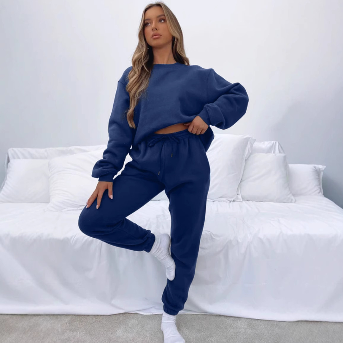 Autumn And Winter Solid Color Round Neck Pullover Pants Women's Fashion Casual Long Sleeve Sweater Set New Product