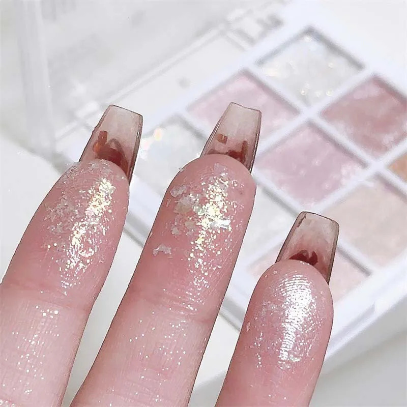 Snow Sequin 9Colors Eye Shadow Palette Glitter Snowflake Diamond White Pearly Charming Contour Eyes Make Up 241118