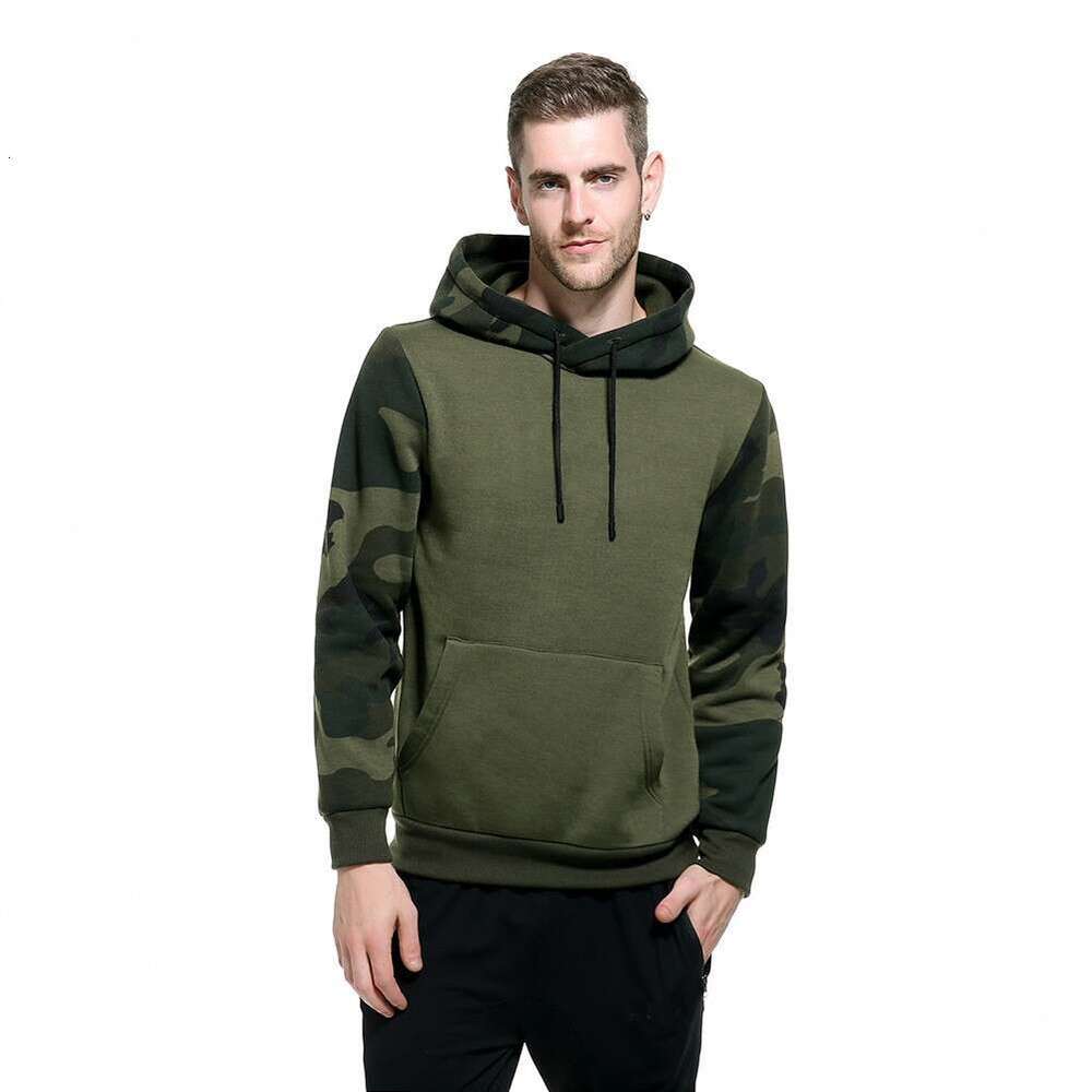 Sweatshirt men, autumn and winter color blocked top, American retro trend camouflage hooded sweatshirt for men