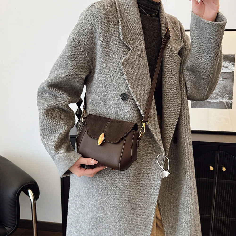 Women PU Fashion Shoulder Bag Stylish Saddle Bag Large Capacity Trendy Tote Handbag Zip Closure Trendy Satchel Bag Chic Hobo Bag 241201