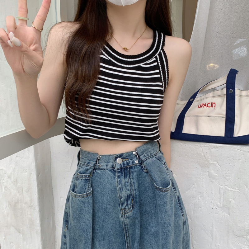 New striped sleeveless knitted vest, Korean style slim fit shorts, designer inner top