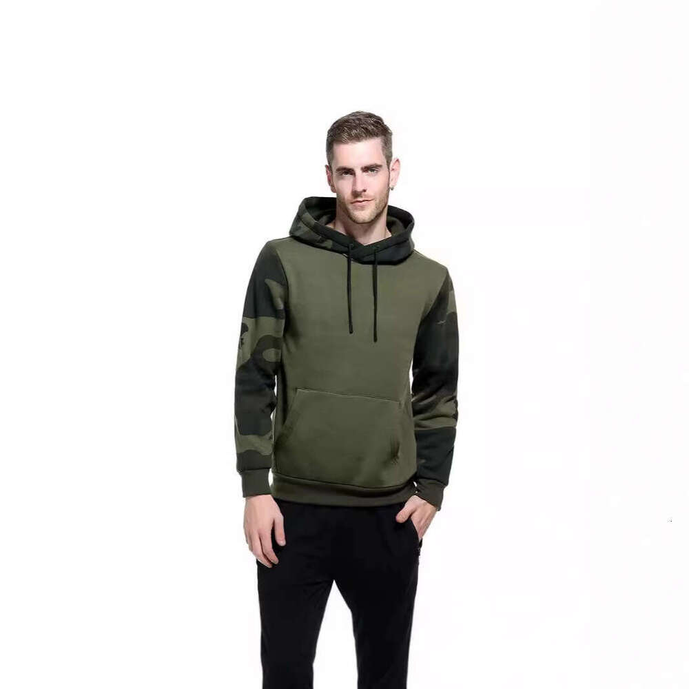 Sweatshirt men, autumn and winter color blocked top, American retro trend camouflage hooded sweatshirt for men