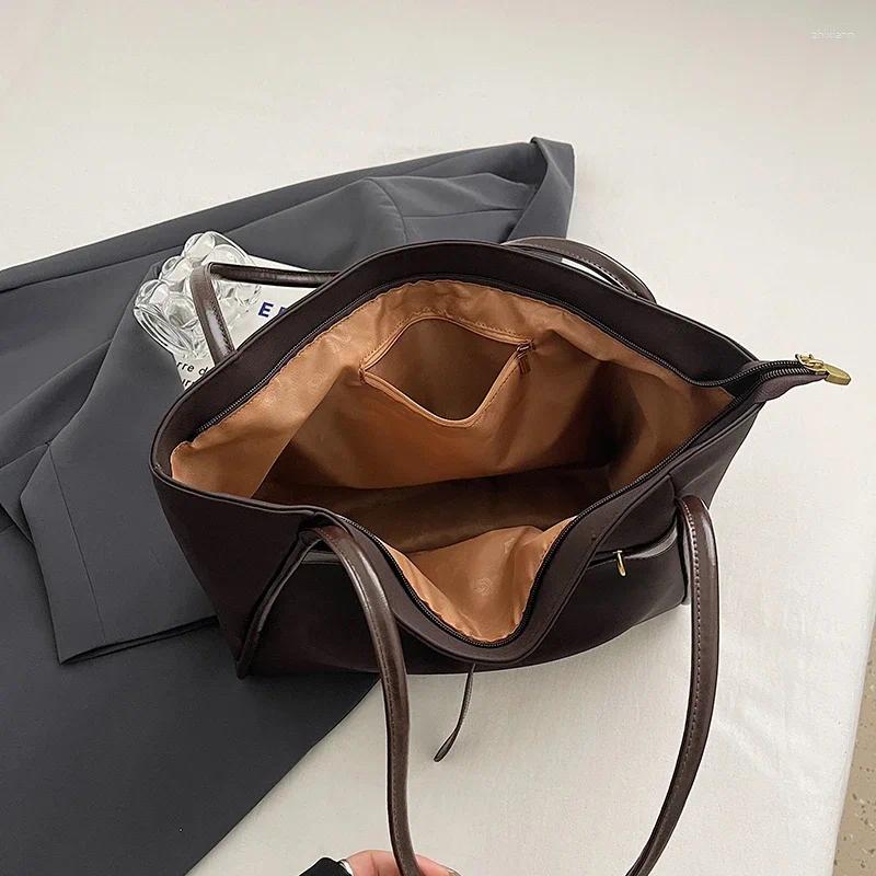 2025S designer Women Suede Retro Style Large Capacity Leather Shoulder Bag - Black Coffee Commuter Fashion Tote Handbags Handbag shoulder women bag