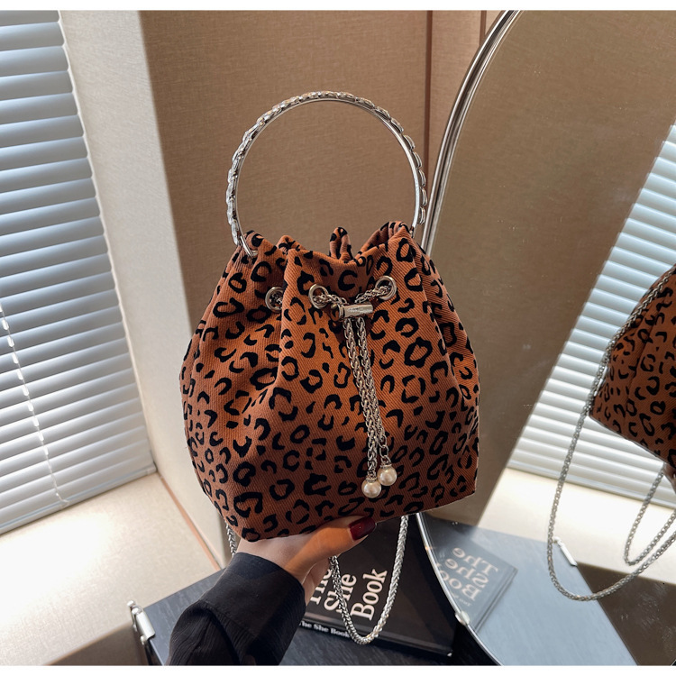 Autumn And Winter, New Fashionable Chain Crossbody Bag, High-end Bucket Women Bags Handbag Designer Handbags