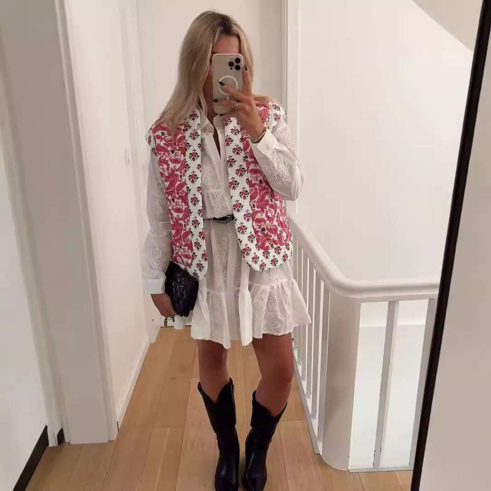 Autumn/Winter European and American Women's Street Printed Quilted Cotton Splicing Vest Coat W028 5887 2024 Versatile New Trendy Clothing Ins