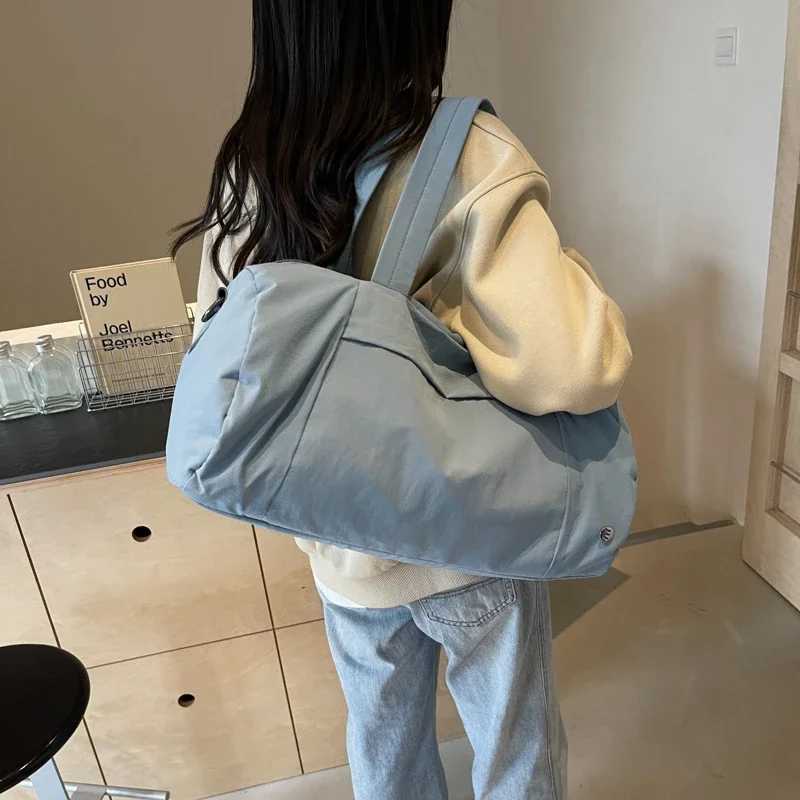 Solid Color Simple Nylon Travel Bag Large Capacity Zipper Casual Handbag Fashion Shoulder Bag 2024 Hot Sale Bags for Women Bolsa