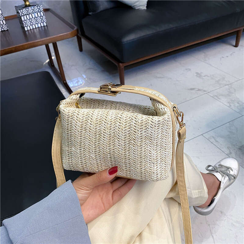 Spring Summer Small Women's New Trendy Korean Version, Versatile Crossbody Bag, Simple And Fresh One Shoulder Straw Woven Handbag B2