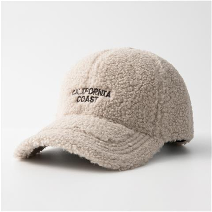 Fashion Designer Baseball caps hat Men Women fitted hats Luxury embroidered baseball caps Adjustable cap Free shipping P-001