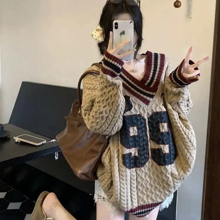 Vintage Twisted Stripe V-neck Strap Sweater Womens Autumn Loose Lazy Style Contrastive Color Top Womens Clothing y2k Top 241202