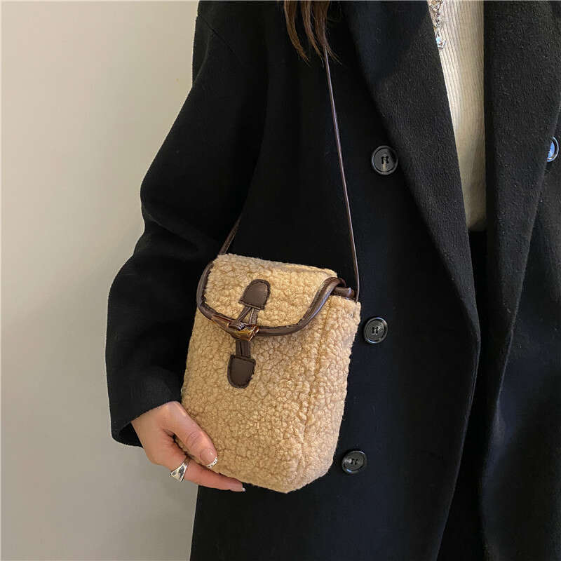 New Fur Phone Contrasting Color, Simple Stylish Single Shoulder Crossbody Small Bag, Women's Autumn And Winter Retro Lamb Fleece Bag B2