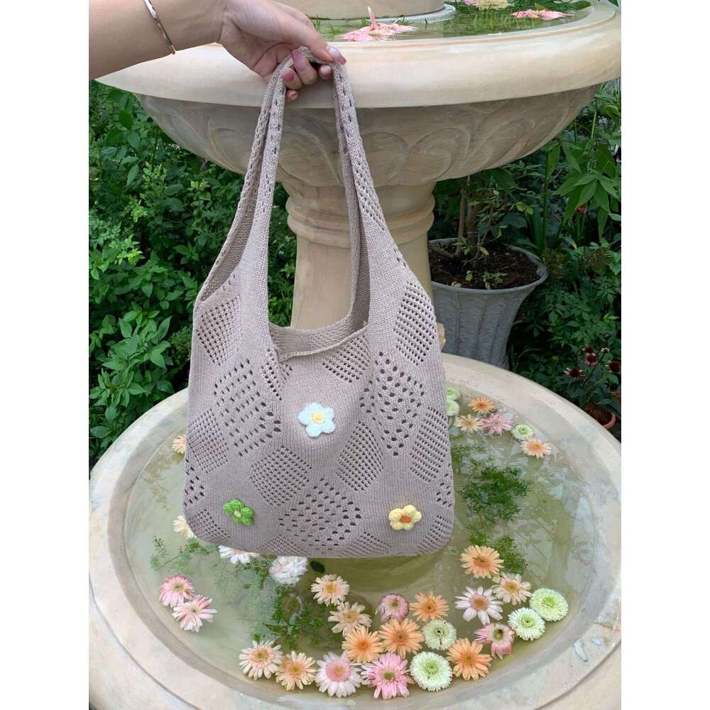 New Women's Retro Knitted Wer Niche, External Crossbody Shoulder Bag, Versatile B1