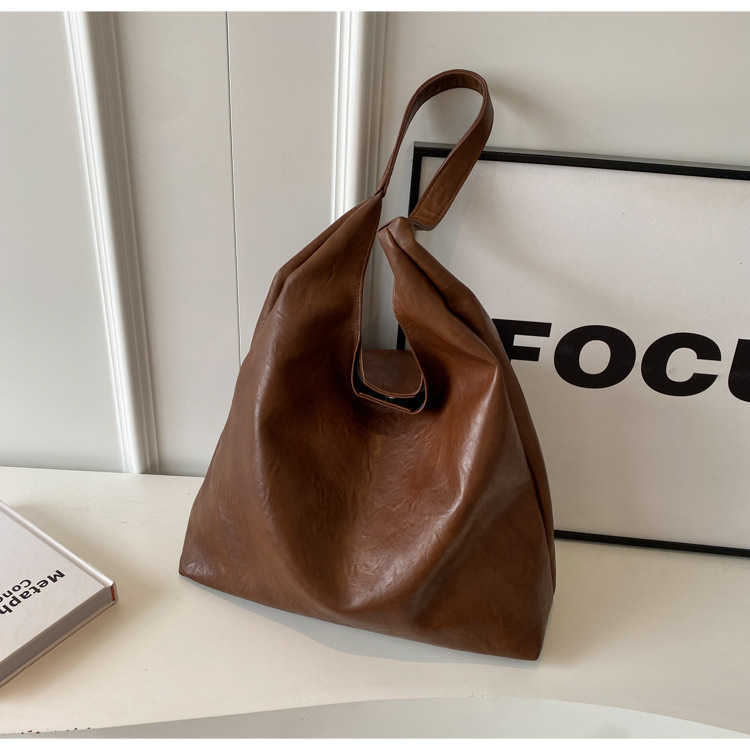 autumn and winter new Korean high-end texture fashionable simple large capacity tote bag commuting versatile shoulder bag 241202