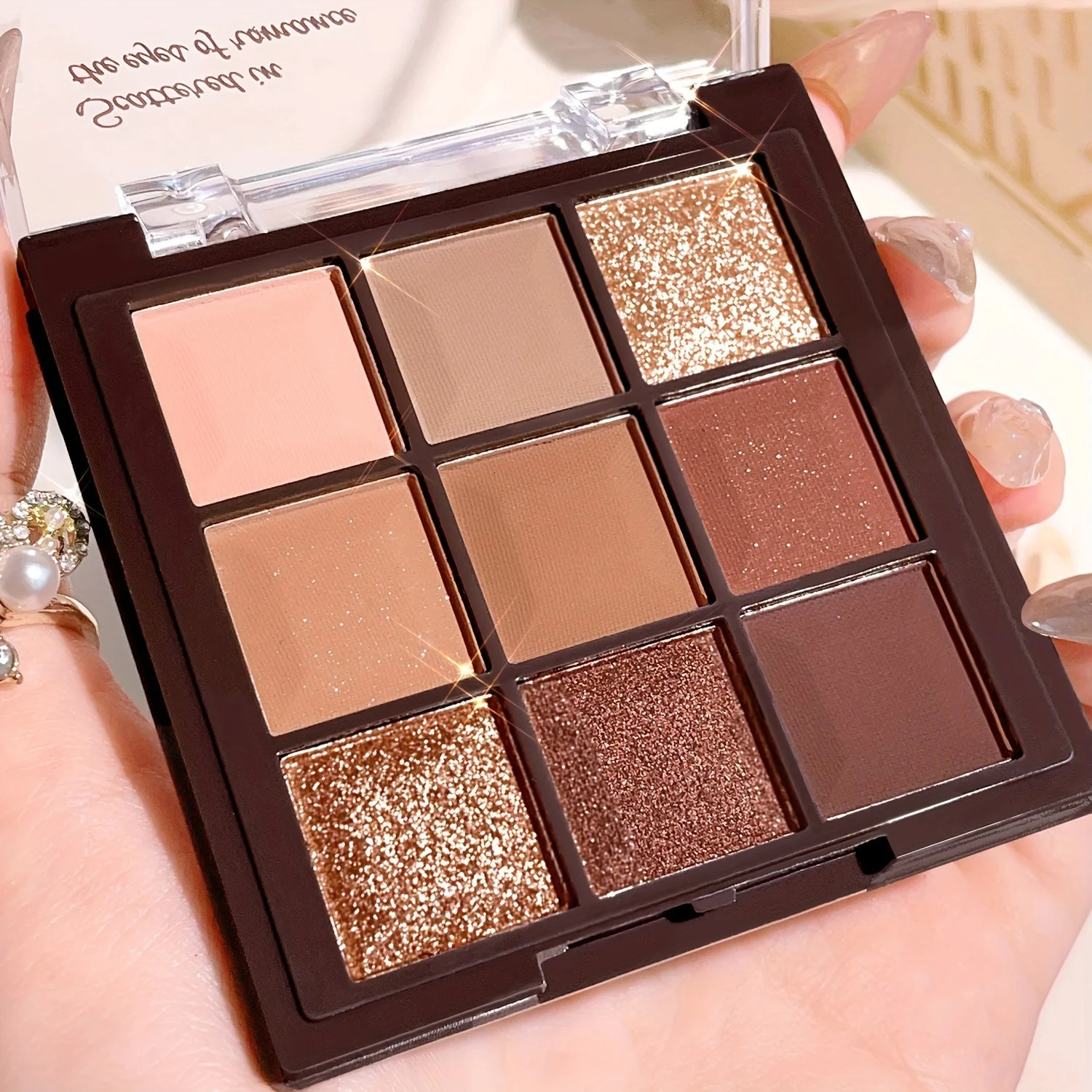 Mocha Chocolate 9 Color Eyeshadow Tray brown nude and gold matte natural glittery finishes for a stunning look 241118