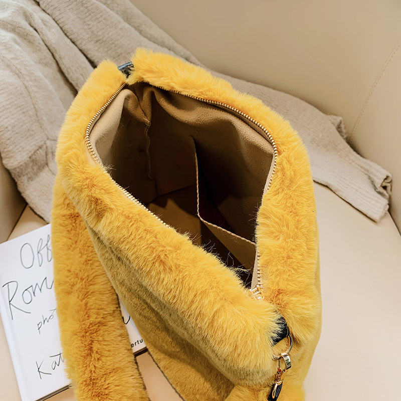 2024 Winter Soft Fur Hobo Handbag Designer Women's Plush Shoulder Bags Crossbody Bag Women Large Capacity Tote Purse Lady Sac