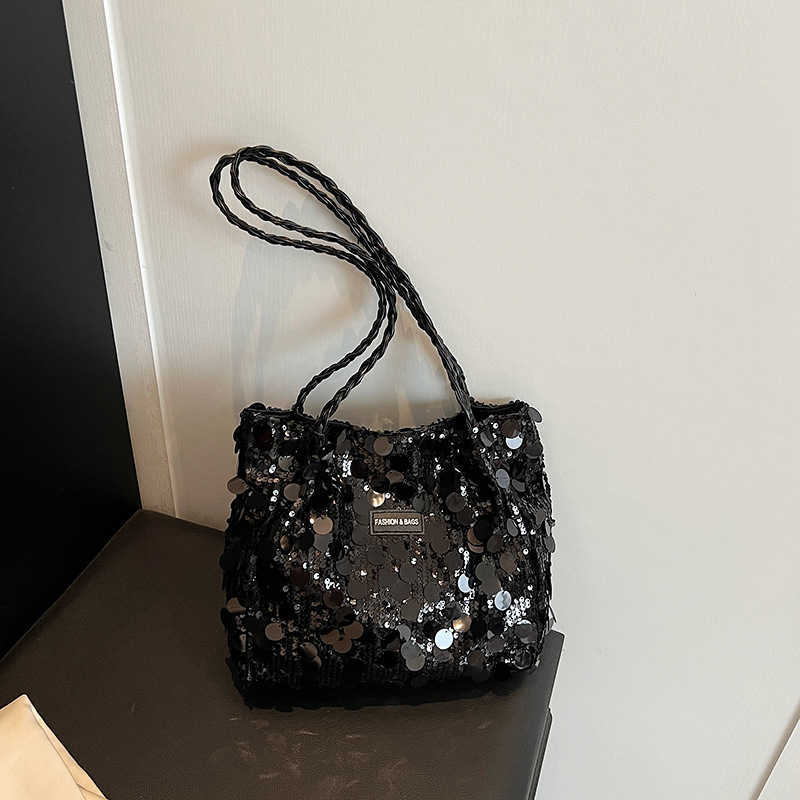 New trendy sequin personalized tote women's bag with niche design, stylish woven bag, single shoulder armpit bag, trendy 241202