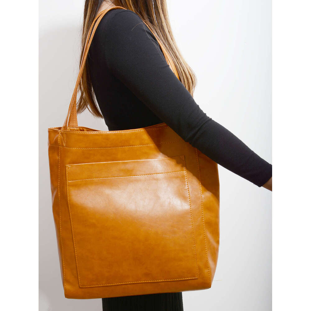 Pocket Women's Soft Handheld Single Shoulder Retro Oil Wax Leather Large Capacity Fashion New Tote Bag B2