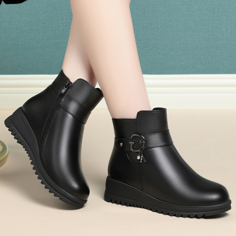 Snow AIYUQI 2024 Winter New Warm Wedges Women's Ankle Large Size Non-slip Mother Shoes Boots 750b