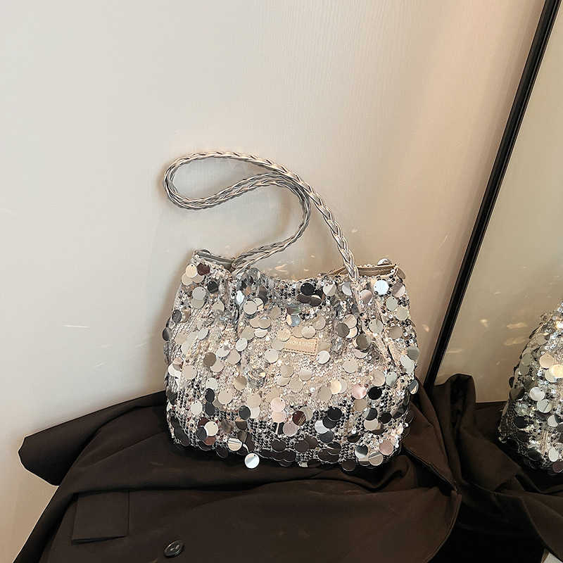 New trendy sequin personalized tote women's bag with niche design, stylish woven bag, single shoulder armpit bag, trendy 241202