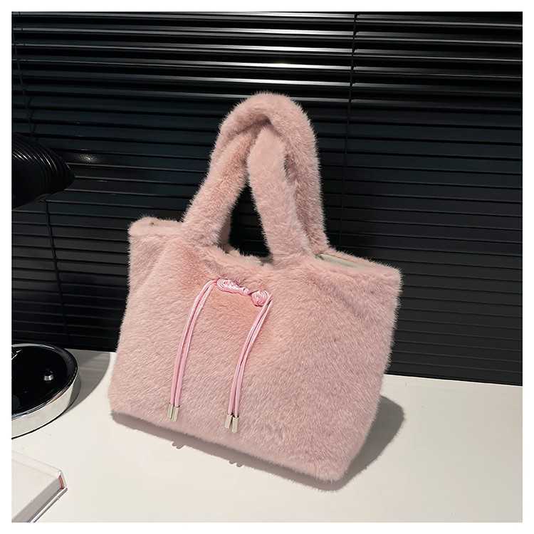 New Handheld Plush Bag for Women Autumn/Winter Style Artistic Chinese Style Square Handheld Single Shoulder Handbag 241202