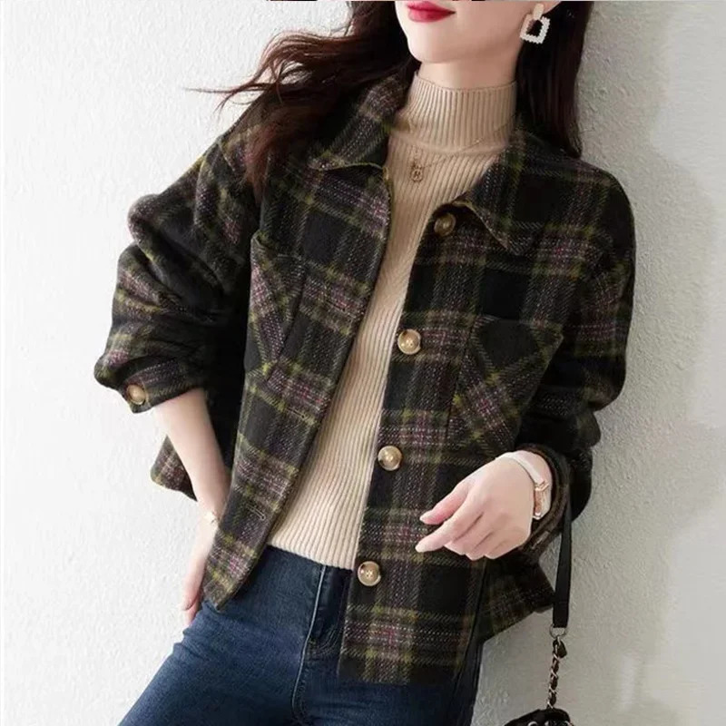 Autumn Winter Vintage Loose Turndown Collar Short Coats Clothing Plaid Pockets Thick Tops Office Lady Basic Windbreaker 241121