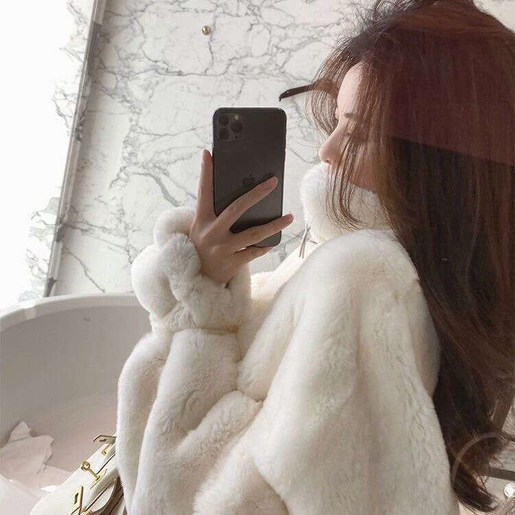 coat for women, autumn winter item. Lamb furry fur, small fragrance, thick and warm loose coat, 2024 temperament, versatile new trend clothing ins
