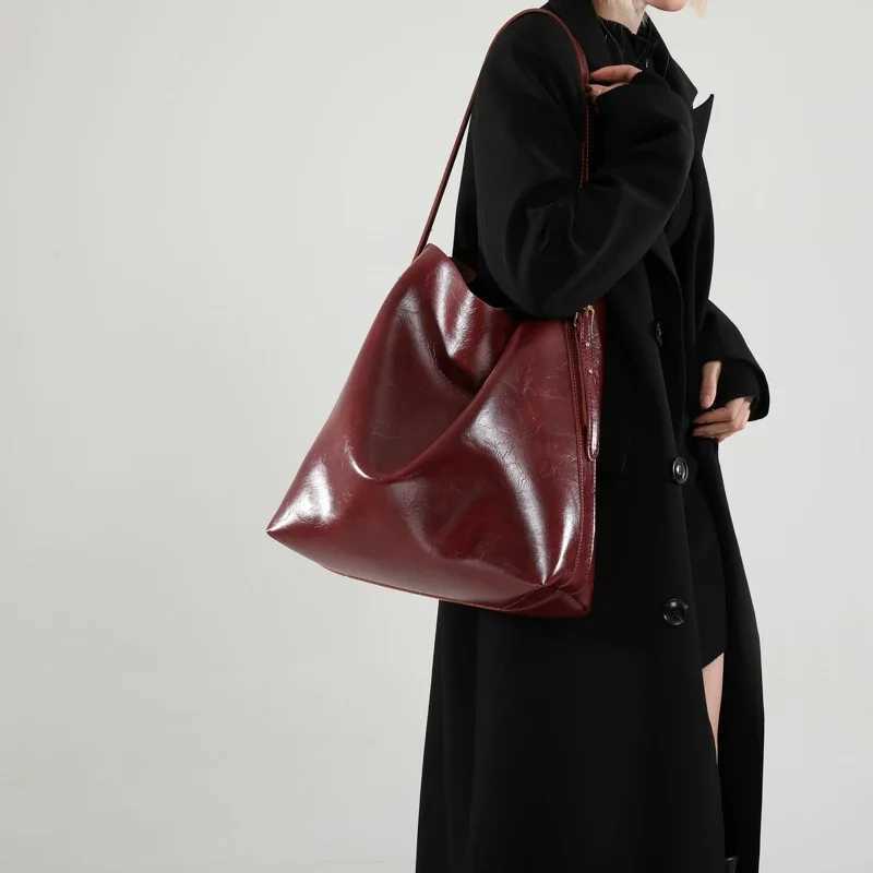 High Capacity Buckle Shoulder Strap PU Shoulder Bag Solid Hasp Casual Tote Handbag 2024 Hot Sale Bags for Women Bolsas Femininas