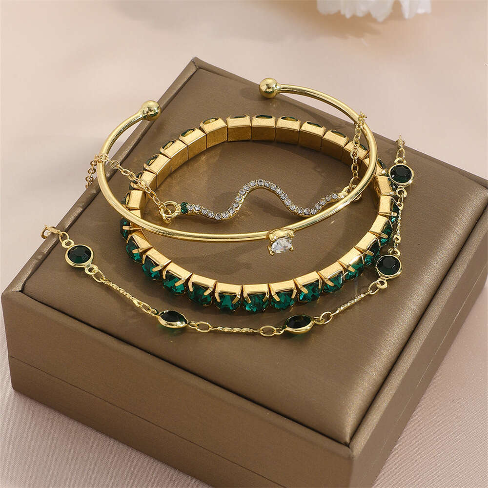 Fashionable Green Grandmother Elastic Women's 4-piece Set High Grade Spirit Snake Bracelet Metal Handmade