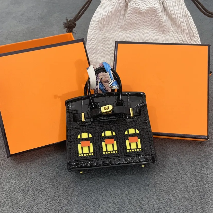 Fashion Keychains Lanyards Tiny House Leather Mini Bag Charm Keyring Decorate Purse Keychain Pendant R250602 L250928OJCJ