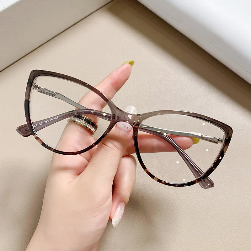 Fashion Blue Light Blocking Cats Eye Reading Glasses Female Trends Optical Tea Bar Visual Care Glasses Diode Glasses 241202