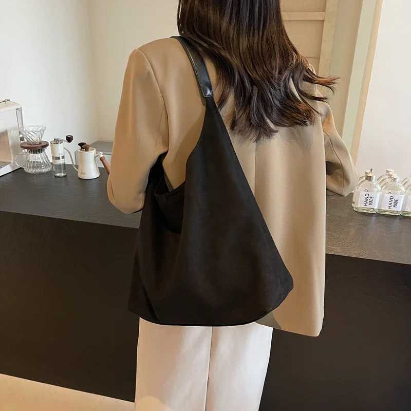 Large Capacity Fashion Faux Suede Shoulder Bag Solid Buckle Casual Tote All-Match Handbag 2024 Hot Sale Bags for Women Bolsa