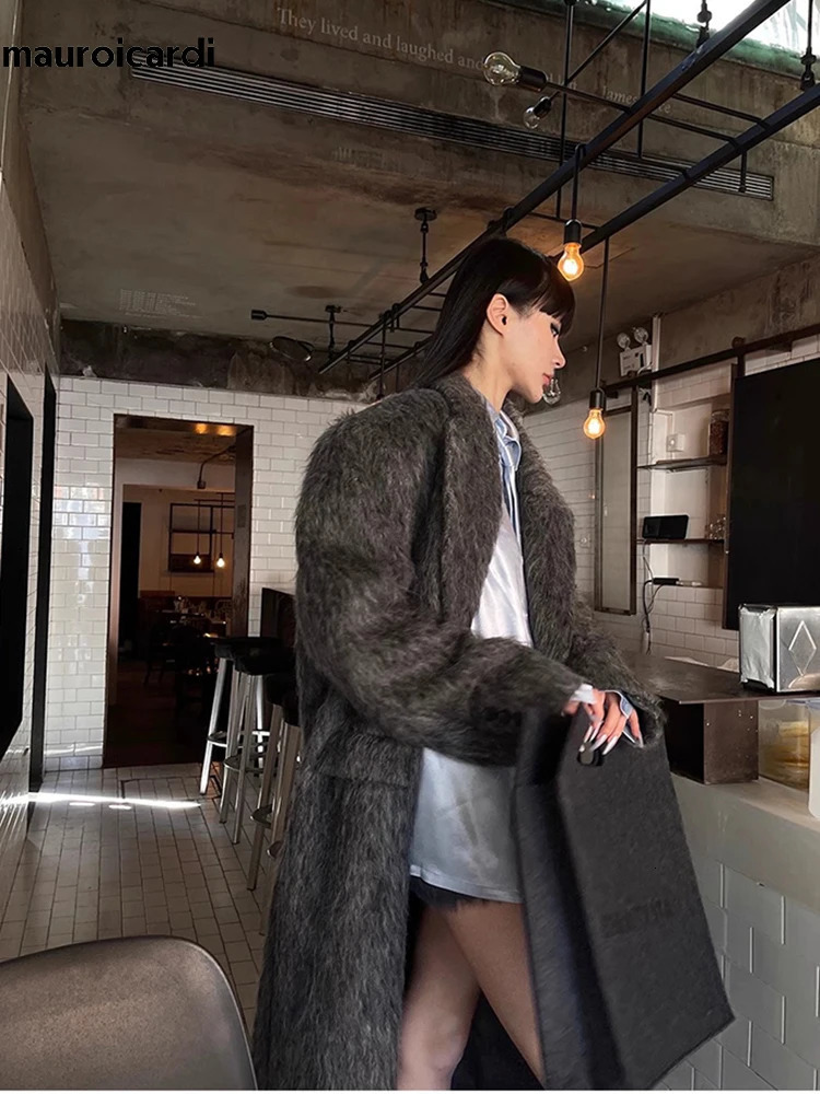 Mauroicardi Autumn Winter Oversized Long Warm Thick Gray Wool Blends Coat Women Loose Casual Fluffy Korean Fashion 2024 241121