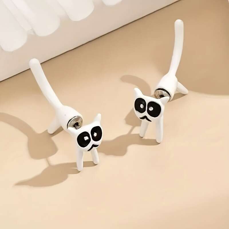 Cute cat personality trend, niche earrings, platform earrings