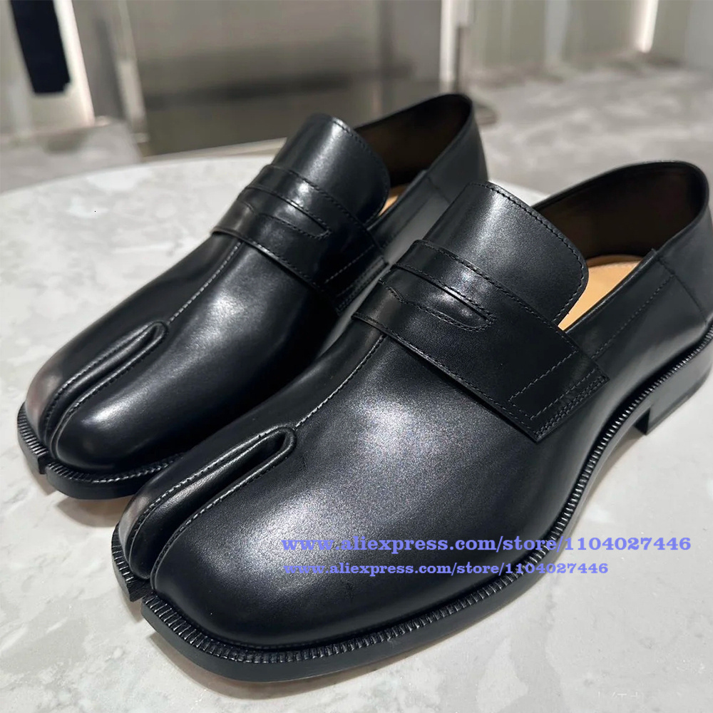 Tabi Split Toe Slip-On Loafers Men's Single Black Leather Soft Soles Brand Flats Casual Men Shoes