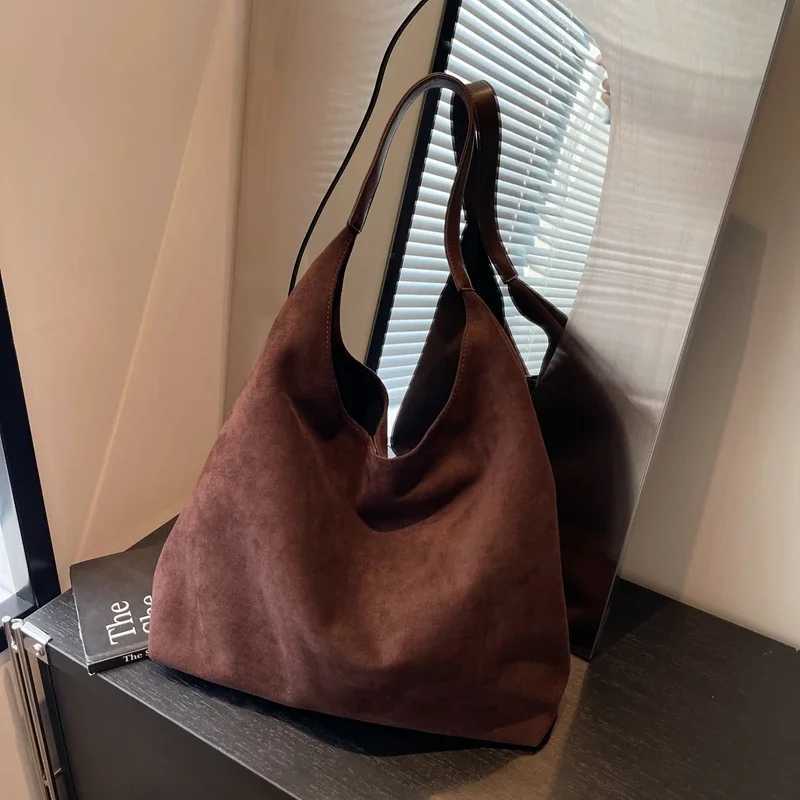 Large Capacity Fashion Faux Suede Shoulder Bag Solid Buckle Casual Tote All-Match Handbag 2024 Hot Sale Bags for Women Bolsa