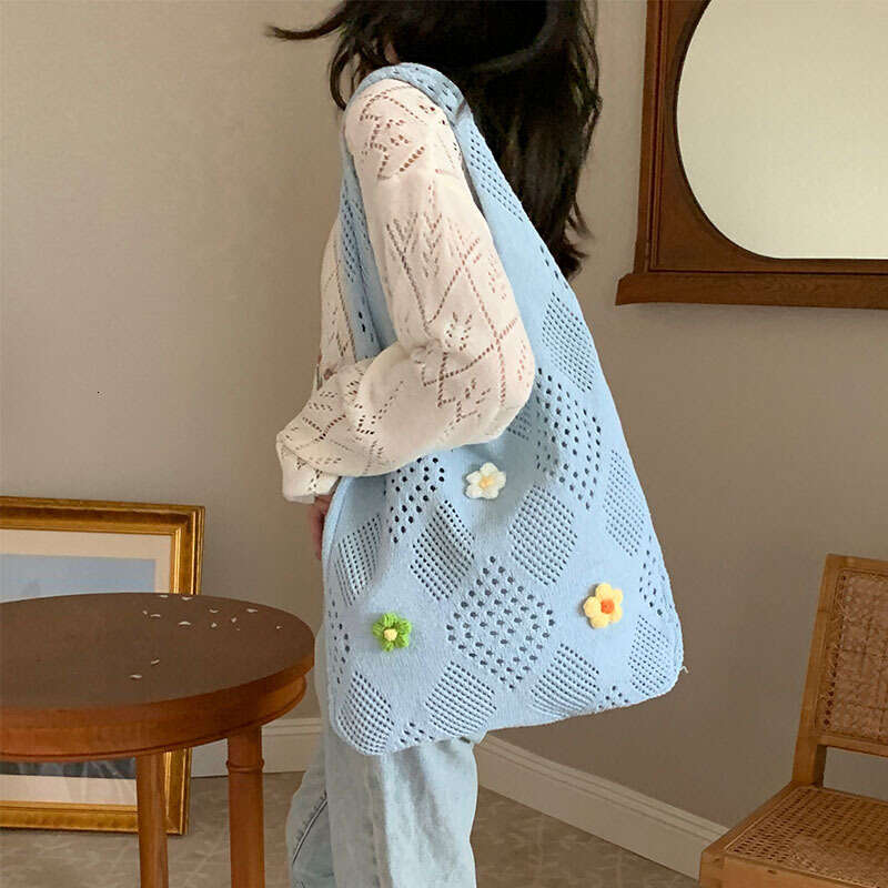 New Women's Retro Knitted Wer Niche, External Crossbody Shoulder Bag, Versatile B2