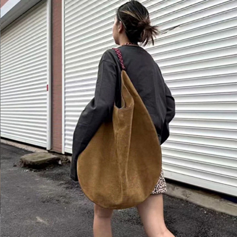 Large Capacity Tote Bag 2024 New Autumn/winter High-grade Niche Design Retro Commuter Handbag Shoulder Bags - view 3